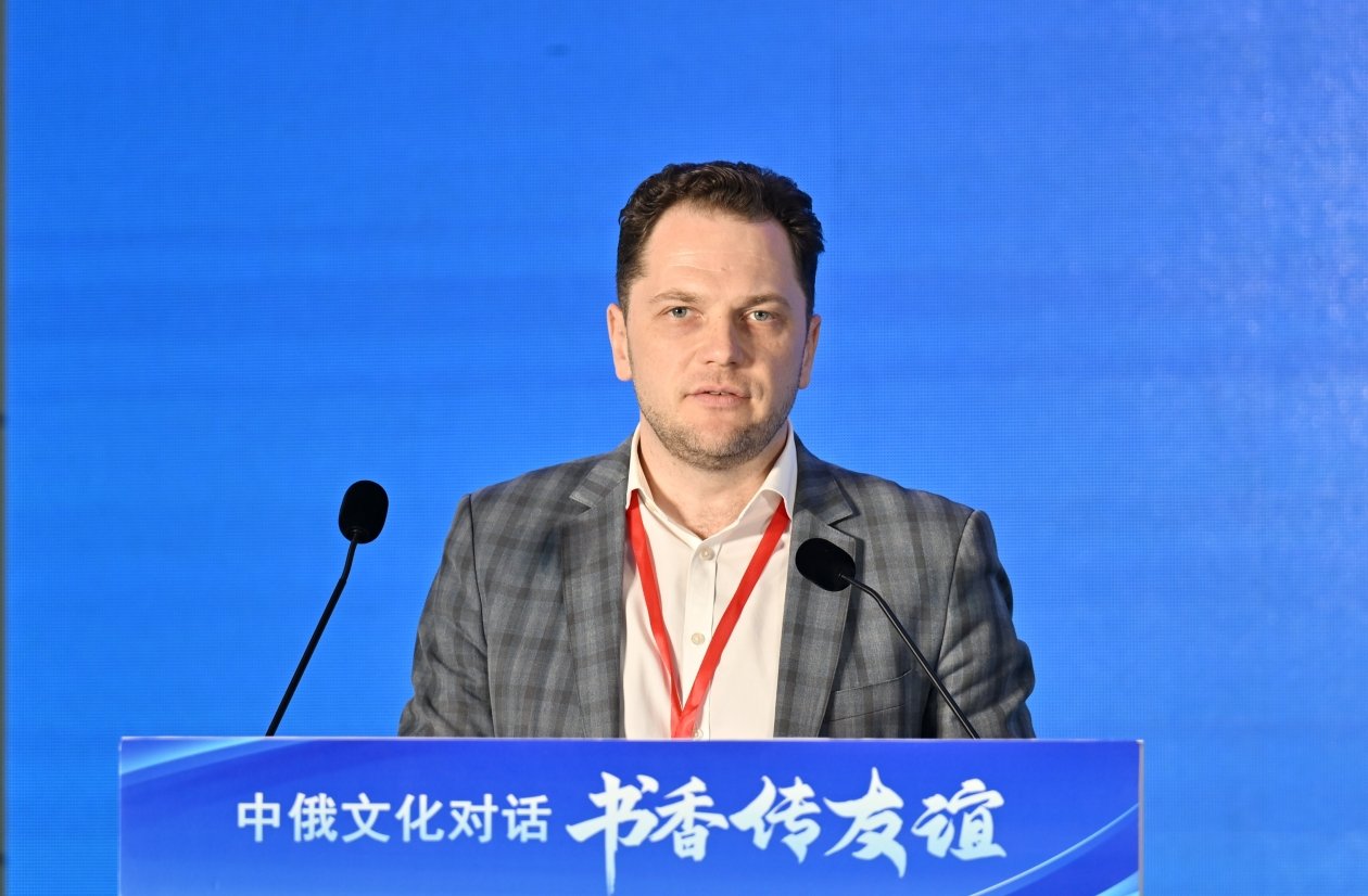 Роман Косыгин, куратор Премии им. Арсеньева. Фото: предоставлено Jilin Internet Media Co., Ltd.