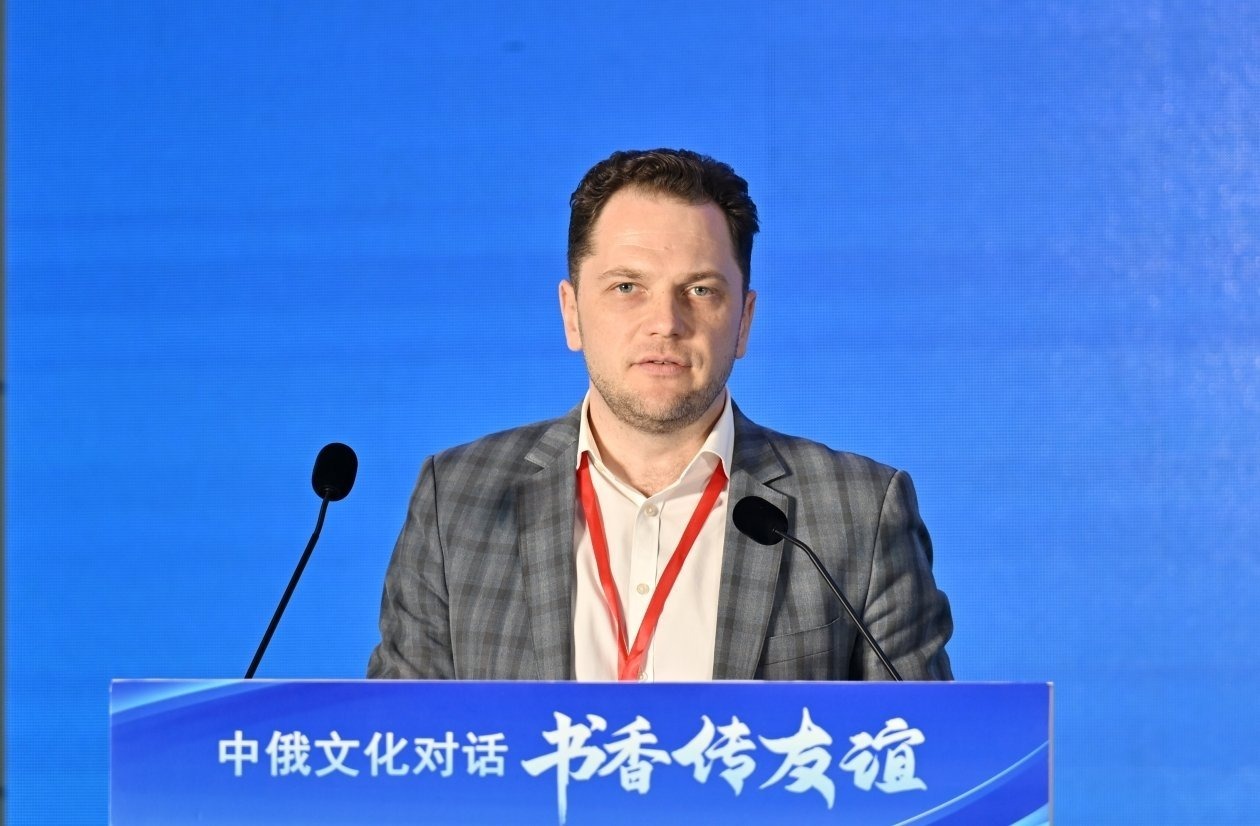 Куратор Премии им. Арсеньева: 